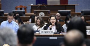 Hontiveros hinimok ang Senado: Walang impeachment delay